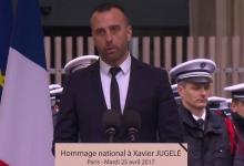 Etienne Cardiles, compagnon de Xavier Jugelé policier tué, lors de l'hommage national le 25 avril 2017.