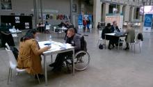 Des personnes handicapés rencontrent des recruteurs lors de la 20ème édition de la «Semaine européen