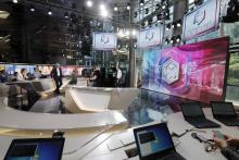 Le plateau de TF1 le 21 avril 2017 à Boulogne-Billancourt, près de Paris, lors d'une répétition générale de la couverture électorale du premier tour de l'élection présidentielle