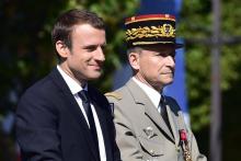 Le président Emmanuel Macron et le chef d'Etat major de l'armée, le général Pierre de Villiers, lors