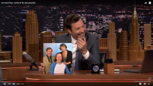 Jimmy Fallon se moque de Philippe Katerine dans le Tonight Show.
