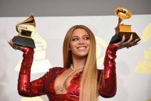 Beyoncé avec ses Grammy Awards