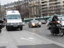 #AlloMichel: en réponse au préfet de police, les internautes dénoncent les policiers mal garés dans Paris