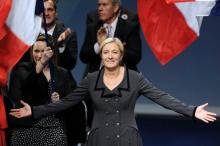 Le 16 janvier 2011 à Tours (ouest) Marine Le Pen qui vient d'être élue présidente du Front National 