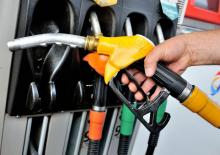 L'essence sans-plomb contenant jusqu'à 10% d'éthanol (SP95-E10), est sur le point de devenir la prem