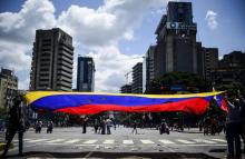 Le drapeau vénézuélien lors d'une manifestation contre le gouvernement Maduro, le 8 août 2017 à Cara