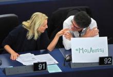 L'eurodéputée autrichienne Evelyn Regner et l'eurodéputé français Pascal Durand lors du débat sur le