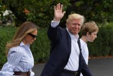 (GàD) La première dame des Etats-Unis Melania Trump, son époux Donald Trump et leur fils Barron, le 