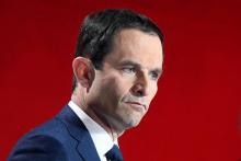 Le candidat socialiste aux législatives dans les Yvelines Benoît Hamon, lors d'un débat télévisé pen