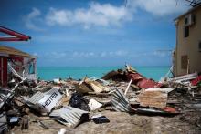 Décombres de bâtiments effondrés à Grand-Case à Saint-Martin aux Antilles après le passage de l'oura