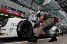 Si Porsche part, Michelin reste bien présent aux 24 Heures du Mans, comme ici le 13 juin 2015