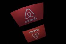 La mairie de Paris réclame un décret pour "sanctionner les plateformes" comme Airbnb