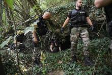 Les gendarmes à la recherche de Maëlys dans les bois aux alentours de Pont-de-Beauvoisin, le 30 août