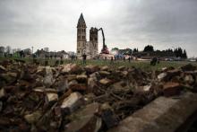 L'église désaffectée d'Immerath dans l'ouest de l'Allemagne en cours de démolition pour faire place à l'agrandissement d'une gigantesque mine de charbon, le 9 janvier 2018
