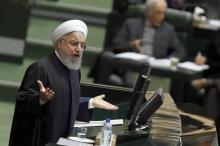 Le président iranien Hassan Rohani présente le projet de loi de finances pour l'année 2018/2019 deva