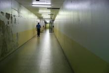 Un couloir de la prison de Fresnes, près de Paris, le 20 septembre 2016