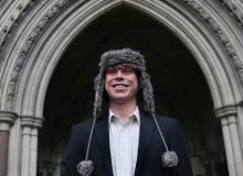 Le Britannique Lauri Love, accusé d'avoir infiltré les systèmes informatiques d'autorités américaines, devant la Haute Cour de justice à Londres le 5 février 2018, avant la décision de ne pas l'extrad