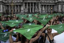 Des militantes pro-avortement manifestent devant le parlement à Buenos Aires, le 19 février 2018