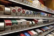 L'objectif de la hausse du prix des paquets de cigarettes est de provoquer "une prise de consicence" chez les fumeurs, selon la ministre de la Santé Agnès Buzyn
