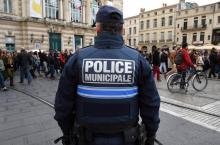 Un policier en poste dans le centre de Montpellier, le 22 novembre 2015