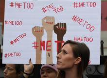 Des victimes de violences sexistes et sexuelles lors d'une march #Metoo, le 12 novembre 2017 à Hollywood, en Californie
