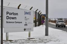 L'entrée, le 19 mars 2018, du campus de Porton abritant le laboratoire du ministère britannique de la Défense où ont été analysés des échantillons de l'agent neurotoxique utilisé contre l'ex-agent rus