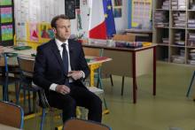 Emmanuel Macron avant son interview sur TF1 jeudi 12 avril 2018 depuis l'école du Berd’huis (Orne)