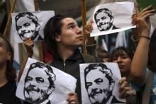 Manifestation de soutien à Lula devant l'ambassade du Brésil à Buenos Aires le 6 avril 2018