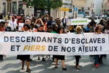 Plusieurs milliers de personnes manifestent à Paris à l'occasion du 20e anniversaire du 23 mai jour en mémoire des vcitmes de l'esclavage, le 23 mai 2018