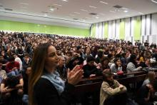 Des étudiants en assemblée générale à l'université de Nanterre, au nord de Paris, le 2 mai 2018