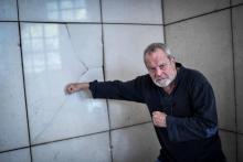 Terry Gilliam, dont le film "L'homme qui tua Don Quichotte" est l'objet d'un bras de fer judiciaire avec le producteur Paulo Branco, posant le 13 mars 2018 à l'Opéra Bastille où il mettait en scène un