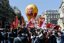 Cortège de la CGT au départ d'une manifestation contre la politique du gouvernement le 19 avril 2018 à Paris