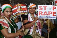 Manifestation à New Delhi le 29 avril 2018 à l'appel du parti du Congrès (opposition) pour protester contre de récents viols en Inde