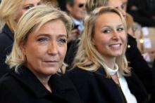 Marine Le Pen, candidate FN à la présidentielle et sa nièce, la députée du Vaucluse Marion Maréchal-