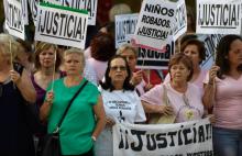 Manifestation pour obtenir justice dans le scandale des "bébés volés" sous le régime de Franco, le 26 juin 2018 à Madrid