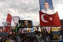 Des partisans du leader prokurde emprisonné Selahattin Demirtasmanifestent à Istanbul, le 17 juin 2018