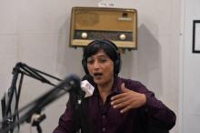 Nadeem Kashish, candidate aux élections législatives, transgenre, participe à une émission de radio le 5 juillet 2018 à Islamabad