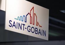 Le groupe de matériaux de construction Saint-Gobain a signé un premier semestre de croissance des ventes et du résultat, grâce à un net rebond de l'activité au deuxième trimestre, et a annoncé jeudi u