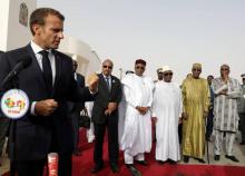 Le président français Emmanuel Macron s'exprime devant ses homologues du G5 Sahel le 2 juillet 2018 à Nouakchott.