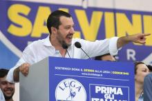 Le ministre de l'Intérieur et vice-Premier ministre italien Matteo Salvini prend la parole devant le rassemblement annuel de la Ligue (extrême droite), le 1er juillet 2018