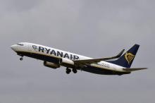 Boeing 737 de Ryanair décollant le 19 octobre 2017 de l'aéroport de Toulouse-Blagnac (Haute-Garonne)