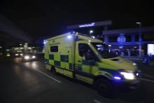 La police britannique a indiqué dimanche ne pas disposer d'éléments pour lier à une quelconque activité terroriste, l'explosion et l'effondrement d'un immeuble, qui ont fait six blessés dont deux grav