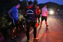 Des gendarmes et pompiers au canyon de Zoicu, où quatre pratiquants de canyoning, dont un enfant, sont morts et un autre est toujours porté disparu, le 1er août 2018 à Soccia, en Corse-du-Sud