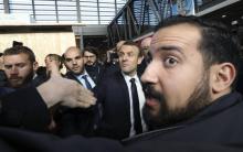 Alexandre Benalla assurant la sécurité d'Emmanuel Macron au salon de l'Agriculture, le 24 février 2018