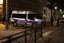 Enquêteurs de la police française après l'agression à l'arme blanche qui a fait sept blessés, dont quatre grièvement, dimanche 9 septembre 2018 à Paris.