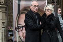 Jean-Pierre Fouillot (g) et son épouse Isabelle lors des funérailles de leur fille, Alexia Daval, le 8 novembre 2017 à Gray