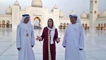 La ministre israélienne de la Culture et des Sports, Miri Reguev, lors d'une visite la grande mosquée Cheikh Zayed à Abou Dhabi aux Emirats arabes unis, le 30 octobre 2018