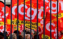 Manifestation CGT devant le tribunal d'Amiens, le 11 janvier 2017