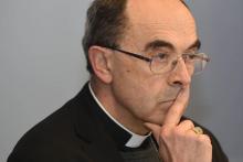 Le cardinal Philippe Barbarin, le 15 mars 2016 lors d'une conférence des archevêques