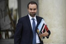 Le ministre chargé des Collectivités territoriales, Sebastien Lecornu quitte l'Elysée après le Conseil des ministres, le 24 octobre 2018